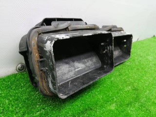 Решетка вентиляции кузова, ориг. номер 357819465, Volkswagen Multivan T4 1990-1996