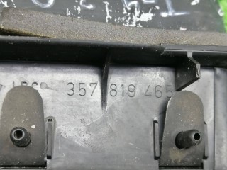 Решетка вентиляции кузова, ориг. номер 357819465, Volkswagen Multivan T4 1990-1996