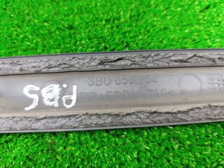 накладка двери задней правой, ориг. номер 3B0853754, Volkswagen Passat B5 1996-2001