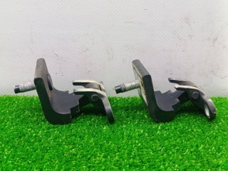 петля крышки багажника, ориг. номер 3B9827301E, Volkswagen Passat B5 1996-2001