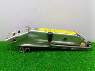 домкрат, ориг. номер 8L0011031A, Volkswagen Passat B5 1996-2001