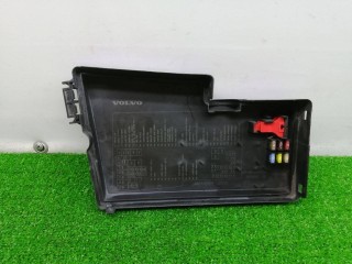 крышка блока предохранителей, ориг. номер 30728347, 318818309, Volvo V50 1 поколение 2003-2007