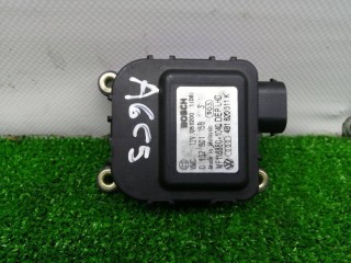 моторчик заслонки печки Audi A6 C5 1997-2001, 4B1820511K