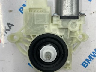 моторчик стеклоподъемника передний правый, ориг. номер 9450070, BMW X5 G05 [рестайлинг] 2023-2026