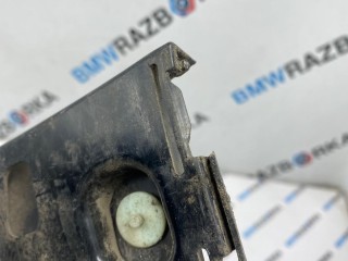 кронштейн крепления порога правый, ориг. номер 51777387348, 7387348, BMW 5 G30/G31 2016-2020