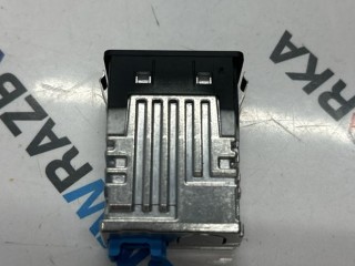 разъем AUX / USB, ориг. номер 84108711938, 8711938, BMW 5 G30/G31 2016-2020