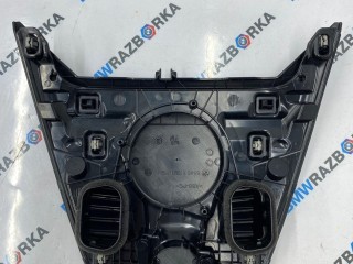накладка (сетка) динамика передняя, ориг. номер 51456821112, 6821112, BMW 5 G30/G31 2016-2020