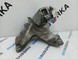 кронштейн двигателя правый, ориг. номер 6777618, BMW X5 F15 2013-2018