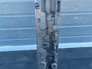 кронштейн крепления порога правый, ориг. номер 7425460, BMW X5 G05 [рестайлинг] 2023-2026