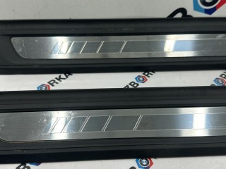 комплект накладок на пороги (внутренние), ориг. номер 8082008, BMW M2 G87 2022-2026