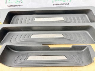 комплект накладок на пороги (внутренние), ориг. номер A4476801906, A4476802606, A4476802506, A44776802006, Mercedes-Benz V W447 [2-й рестайлинг] 2023-2026