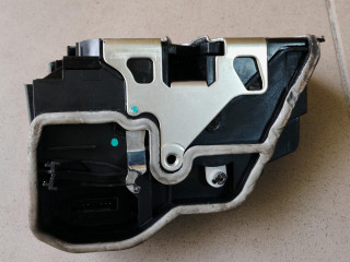 замок двери передней левой, BMW 3 E90/E91 2004-2008