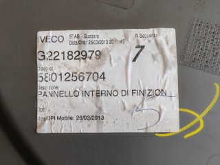 обшивка двери передней левой, ориг. номер 5801256704, IVECO Daily 5 поколение 2011-2014