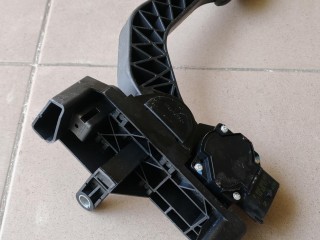 педаль газа, ориг. номер 504061735, 0281002633, IVECO Daily 5 поколение 2011-2014