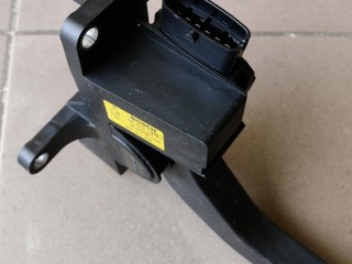 педаль газа, ориг. номер 504061735, 0281002633, IVECO Daily 5 поколение 2011-2014