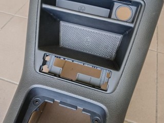 консоль салона, ориг. номер 5N2863243C, Volkswagen Tiguan 1 поколение 2006-2011