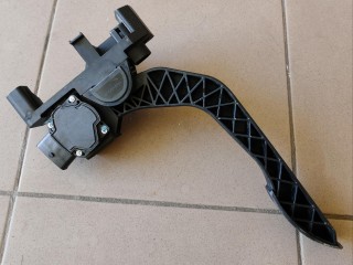 педаль газа, ориг. номер 504061735, 0281002633, IVECO Daily 4 поколение 2006-2011