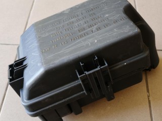 короб предохранителей, ориг. номер 69500825, 69500167, IVECO Daily 4 поколение 2006-2011