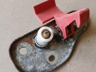 крюк капота, ориг. номер 3804437, IVECO Daily 4 поколение 2006-2011