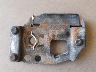 замок капота, ориг. номер 500321093, IVECO Daily 4 поколение 2006-2011