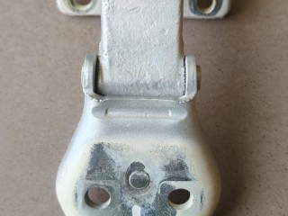 петля двери передней, IVECO Daily 4 поколение 2006-2011