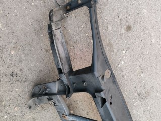 Передняя панель крепления облицовки (телевизор), Ford Mondeo 3 2000-2003