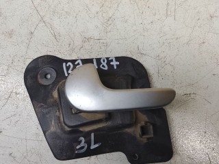 Ручка внутренняя передняя левая Opel Meriva 1 2002-2006