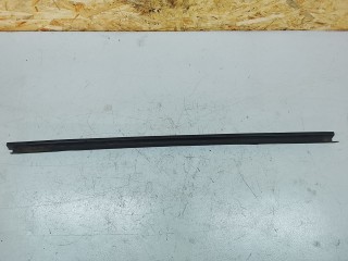 Молдинг стекла двери передней левой внутренний, Ford Mondeo 3 2000-2003