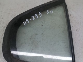 Стекло двери задней правой Honda Civic 6 1995-2001