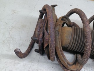Стойка передняя левая, Mazda Protege 2000-2003