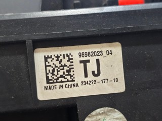 блок предохранителей, ориг. номер 13222782, 96982023, Chevrolet Cruze 1 поколение 2008-2012