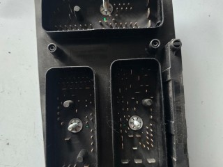 блок предохранителей, ориг. номер 13268307, 5DK00866853, Opel Astra H 2004-2007
