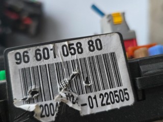 блок предохранителей, ориг. номер 216760315B, 9660105880, 281133447A, Citroen C5 1 поколение [рестайлинг] 2004-2008