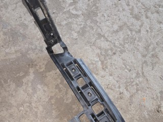 крепление заднего бампера левое, ориг. номер 1T0807375C, Volkswagen Touran 1 поколение [рестайлинг] 2006-2010