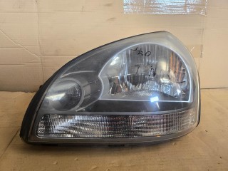 фара левая Hyundai Tucson 1 поколение 2004-2010