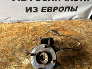 кулак передний правый Ford Fusion 1 поколение [рестайлинг] 2005-2012