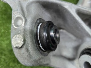 кулак задний левый, ориг. номер 6876653, BMW X7 G07 [рестайлинг] 2022-2026