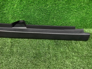накладка внутренняя на порог правая, ориг. номер 7484114, BMW X5 G05 2018-2023