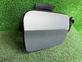 Лючок порта зарядки, ориг. номер 8848544, BMW 5 G60/G61 2023-2026