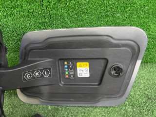 Лючок порта зарядки, ориг. номер 8848544, BMW 5 G60/G61 2023-2026