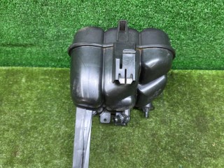 бачок расширительный, ориг. номер 17138477819, 8477819, BMW 5 G60/G61 2023-2026