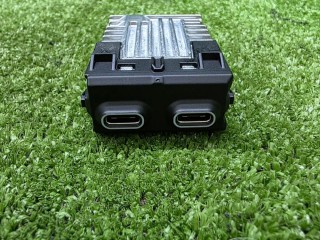 разъем AUX / USB, ориг. номер 5A84179, 84105A84179, BMW 5 G60/G61 2023-2026