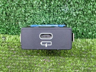 разъем AUX / USB, ориг. номер 5A84164, 84105A84164, BMW X5 G05 [рестайлинг] 2023-2026