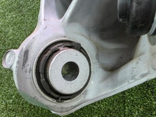 кулак задний правый, ориг. номер 1544038, 33301544038, BMW XM G09 2022-2026