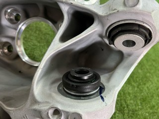 кулак задний левый, ориг. номер 1544037, 33301544037, BMW XM G09 2022-2026
