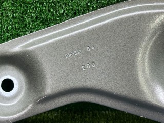 кронштейн крыла передний правый, ориг. номер 9451342, BMW XM G09 2022-2026