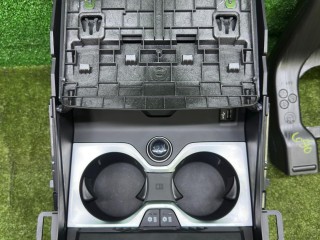 подстаканник центральный, ориг. номер 6827173, 5A6A857, 9399726, 6831286, BMW XM G09 2022-2026