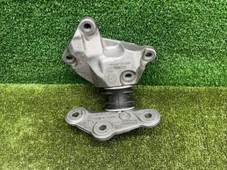 кронштейн коробки (балка кпп), ориг. номер 22326861571, 6861571, BMW X7 G07 [рестайлинг] 2022-2026