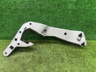 Кронштейн коробки (балка кпп), 5A28628, BMW XM G09