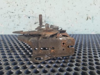 замок капота, Mazda MX-3 1991-1998